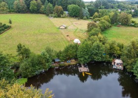 Glamping Auvergne Frankrijk Overzichtsfoto september 2023 Glamping Auvergne 40plusteens