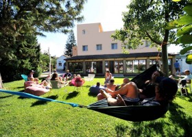 Nexo Surfhouse in Andalusie, Spanje relaxen NEXO Surfhouse 40plusteens