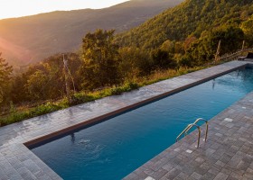Novanta in Toscane, Italie zwembad middag Novanta 40plusteens