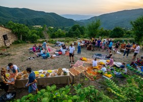 Novanta in Toscane, Italie apericena Novanta 40plusteens
