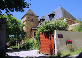 Domaine de Montsalvy entree klein.png Domaine de Montsalvy 40plusteens