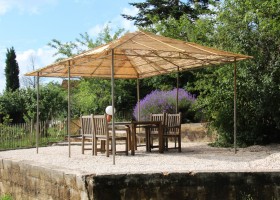 Domaine de Montsalvy terras klein.jpg Domaine de Montsalvy 40plusteens