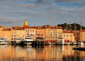 Le Mouron Rouge omgeving.jpg Le Mouron Rouge 40plusteens