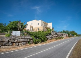 Casa Gemeos in Portugal aankomst Casa Gemeos 40plusteens