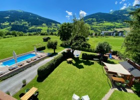 Landhaus Angerhof in Bad Hofgastein, Oostenrijk zwembad 4 Landhaus Angerhof 40plusteens
