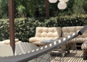 Villa Lafage in de Dordogne, Frankrijk Loft terras Villa Lafage 40plusteens