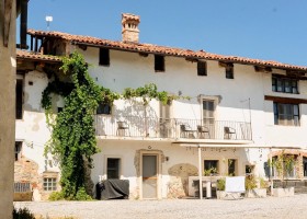 Casa in Bocca al Lupo in Piemonte, Italie boerderij buiten Casa in Bocca al Lupo 40plusteens