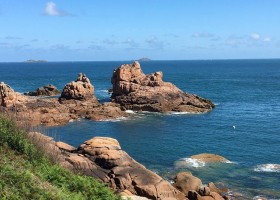 Le Cheval Rouge in Prat, Frankrijk mooie kust Le Cheval Rouge Vacances 40plusteens