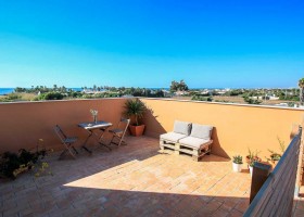 Nexo Surfhouse in Andalusie, Spanje terras penthouse NEXO Surfhouse 40plusteens