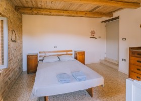 Agriturismo Angeli Sognanti in Le Marche, Italie Fico slaapkamer 1 Agriturismo Angeli Sognanti 40plusteens