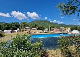 Camping il Tramonto in Le Marche Italie zwembad Camping il Tramonto 40plusteens