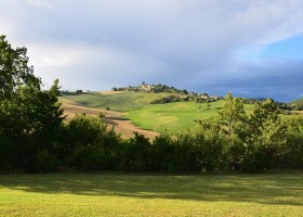 Camping il Tramonto in Le Marche, Italie camping uitzicht Camping il Tramonto 40plusteens
