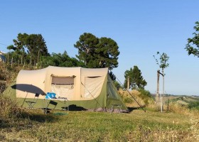 Agriturismo Il Masso in Le Marche Italie tent Agriturismo Camping Il Masso 40plusteens