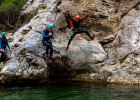 3. Canigou outdoor op camping Ascou La Forge in Ariege, Frankrijk - Galamus - eerstesprong Canigou Outdoor op Camping Ascou La Forge 40plusteens